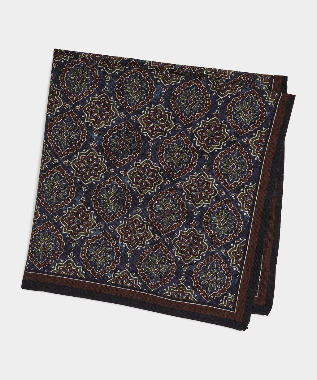 Wool Medallion Neckerchief in Navy