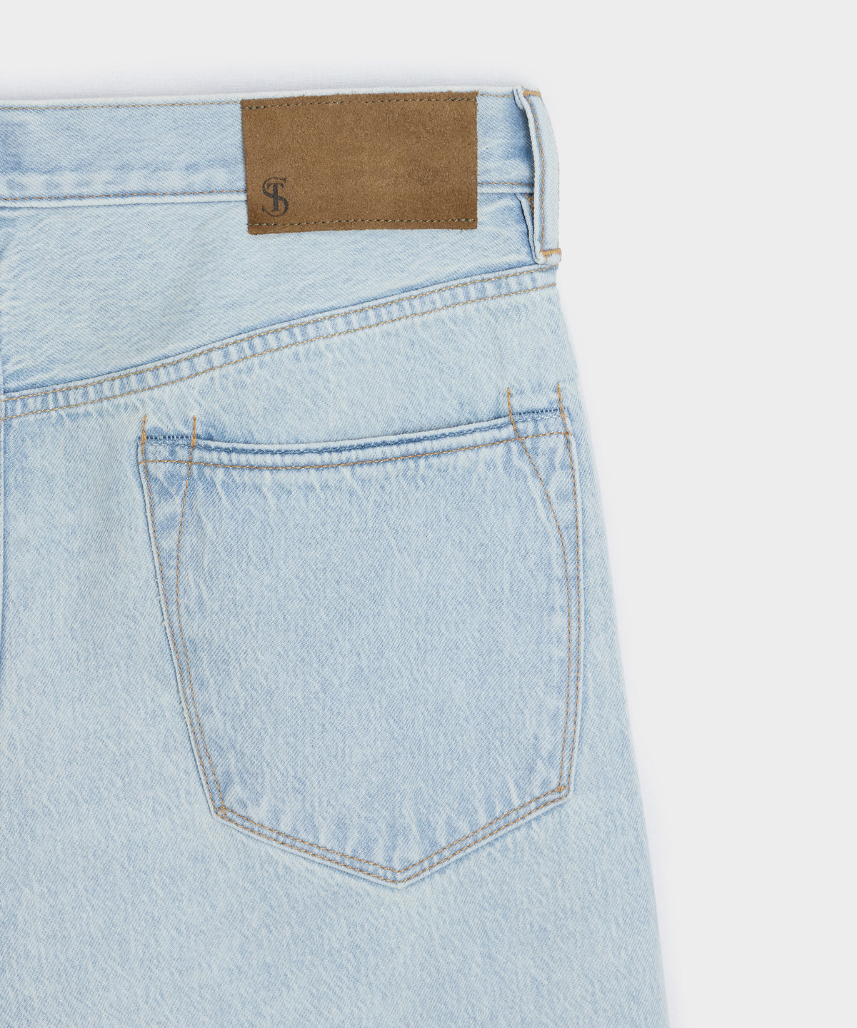 Relaxed Summerweight Jean in Bleachout