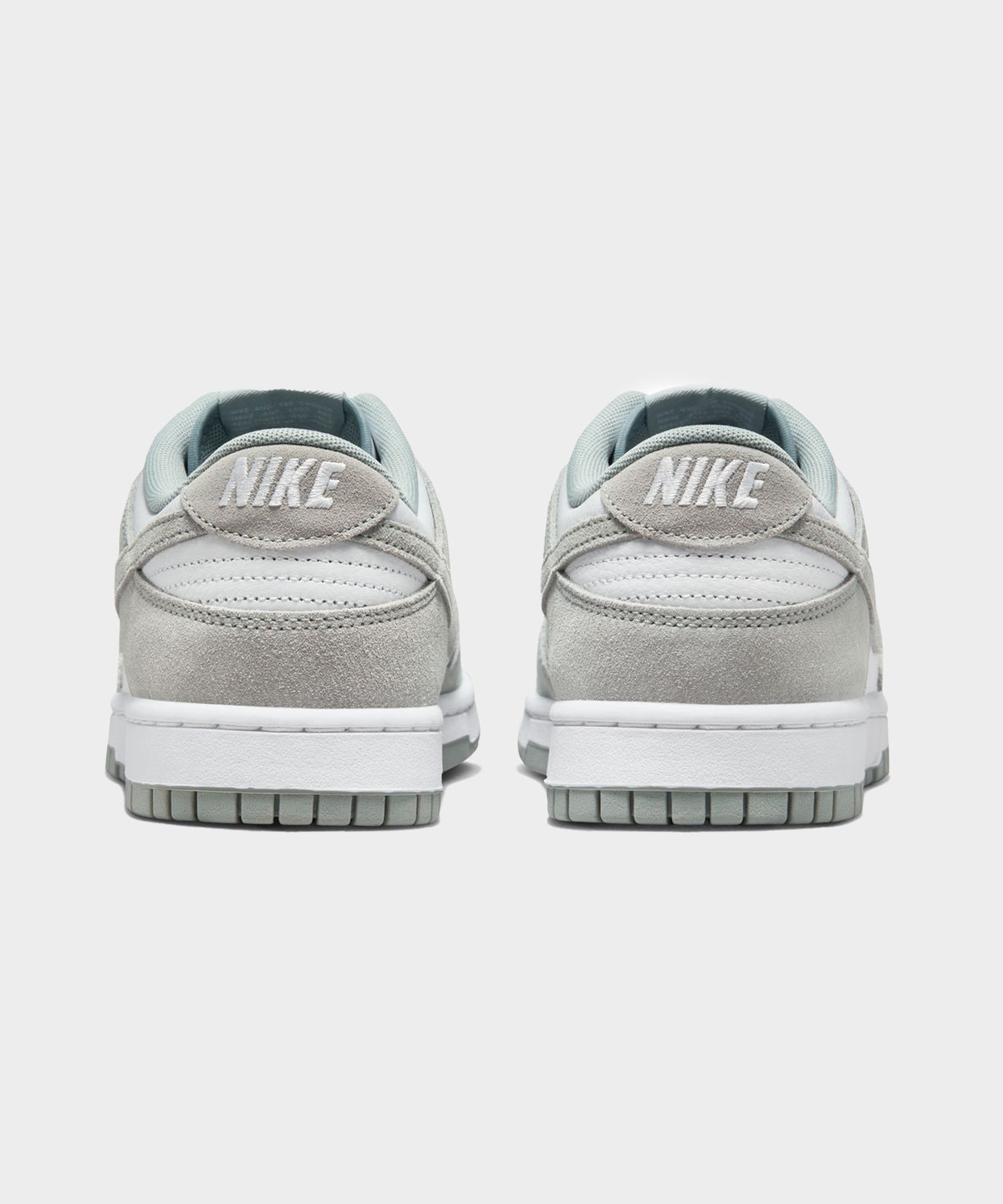 Nike Dunk Low Retro in Light Pumice