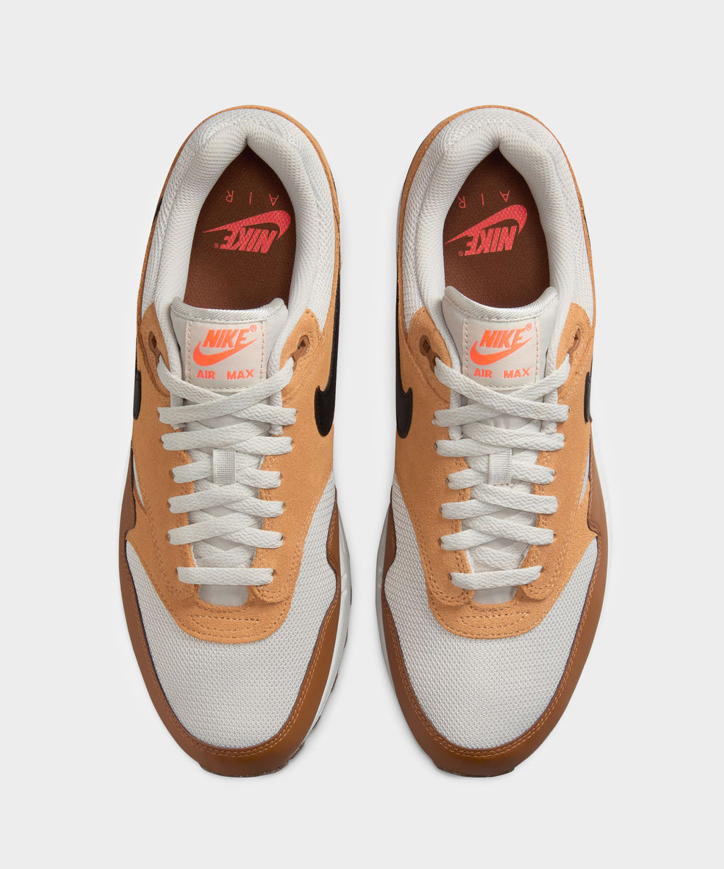 Nike Air Max 1 in Light Bone / British Tan