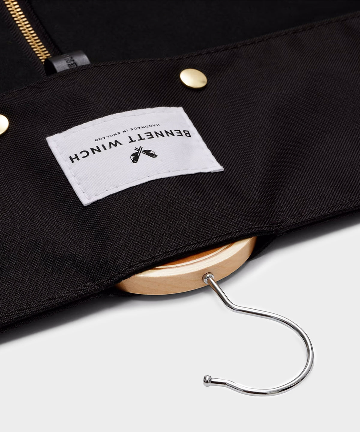 Bennett Winch Nylon Trifold Suit Carrier