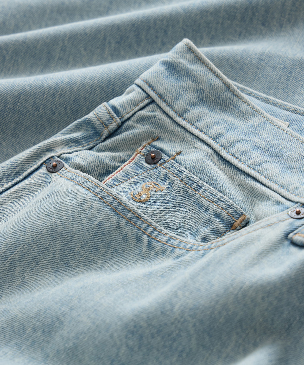 Straight Fit Selvedge Jean in Faded Light Indigo
